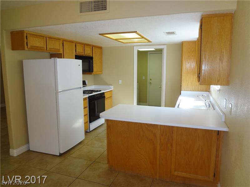 Photo 4 of 7509 Bowles Drive