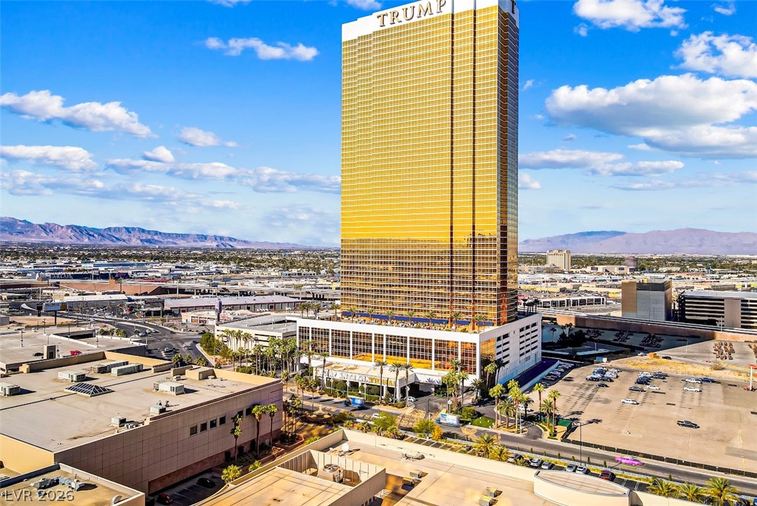 2000 N Fashion Show Drive #3828, Las Vegas