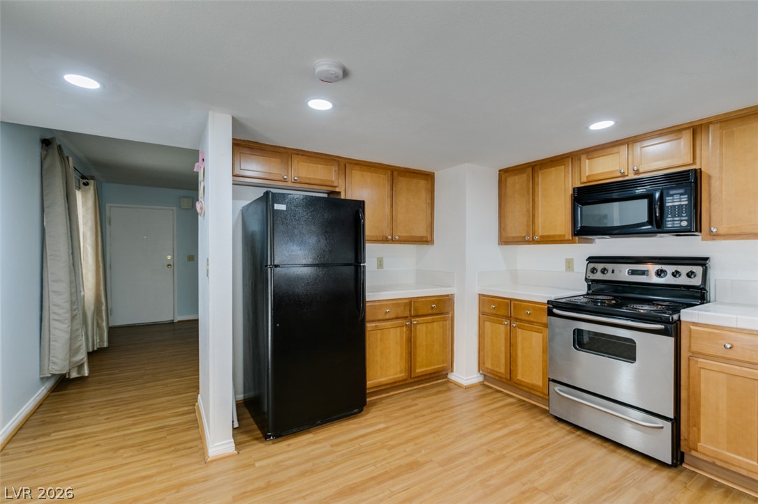 Photo 22 of 39, 3422 Pecos Way