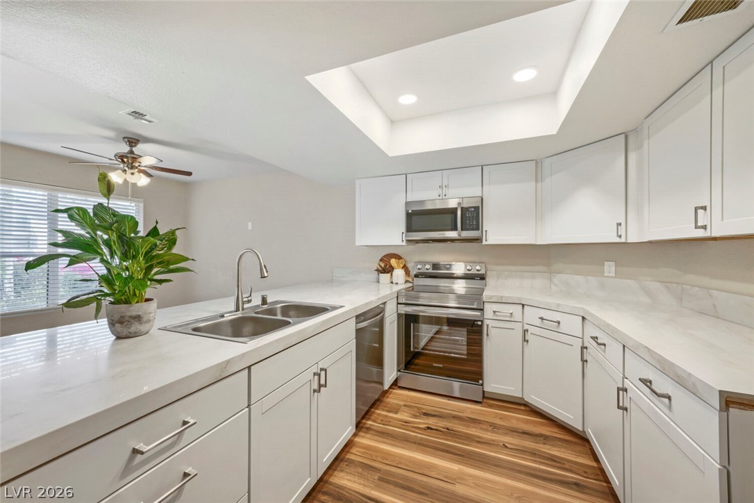 Photo 9 of 23, 6250 W Flamingo Road #139
