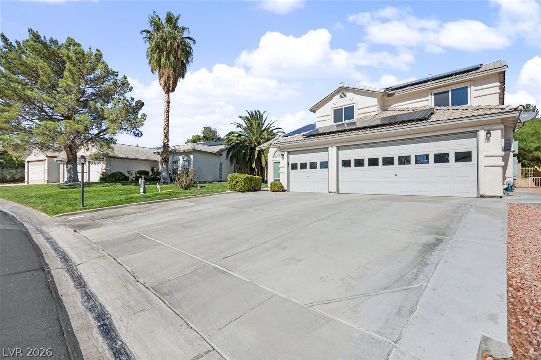 Photo 3 of 5004 Desert Fir Drive