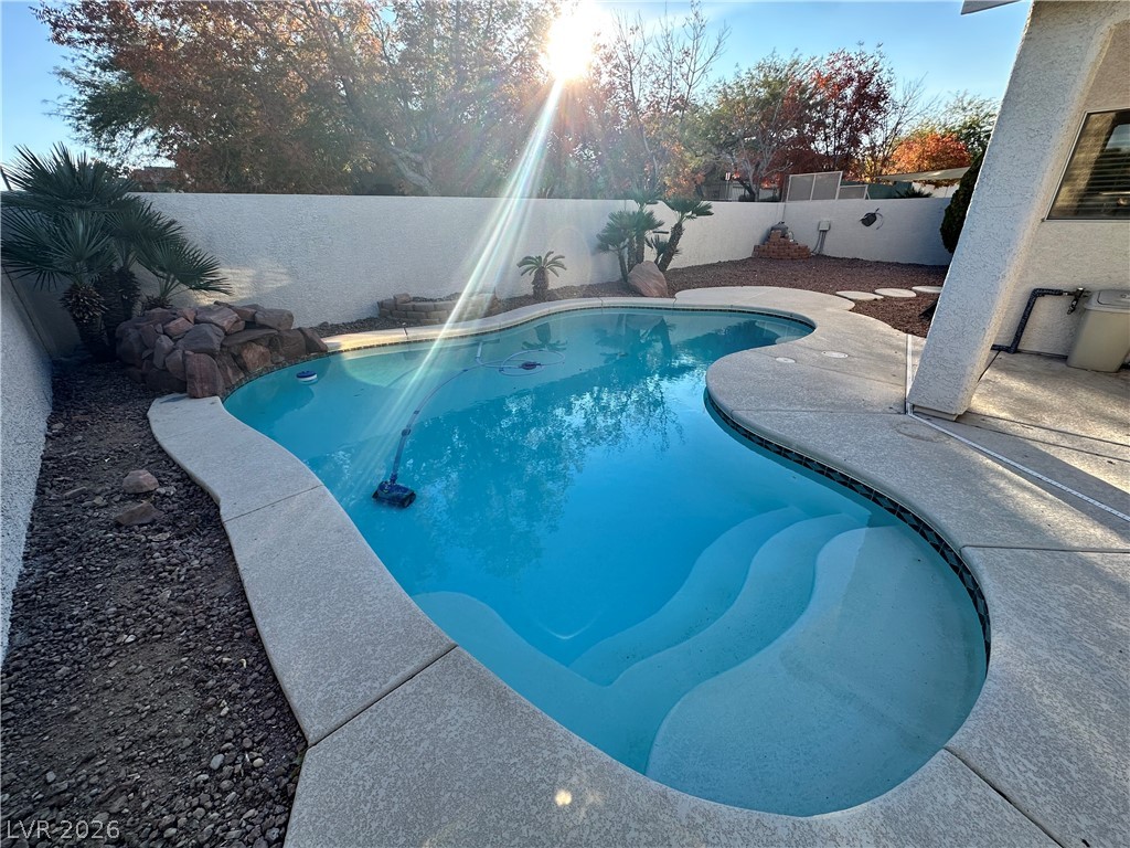 Photo 24 of 30, 8001 Hesperides Avenue