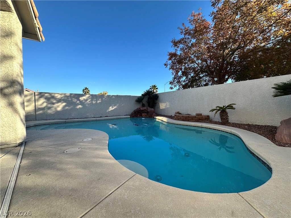 Photo 25 of 30, 8001 Hesperides Avenue