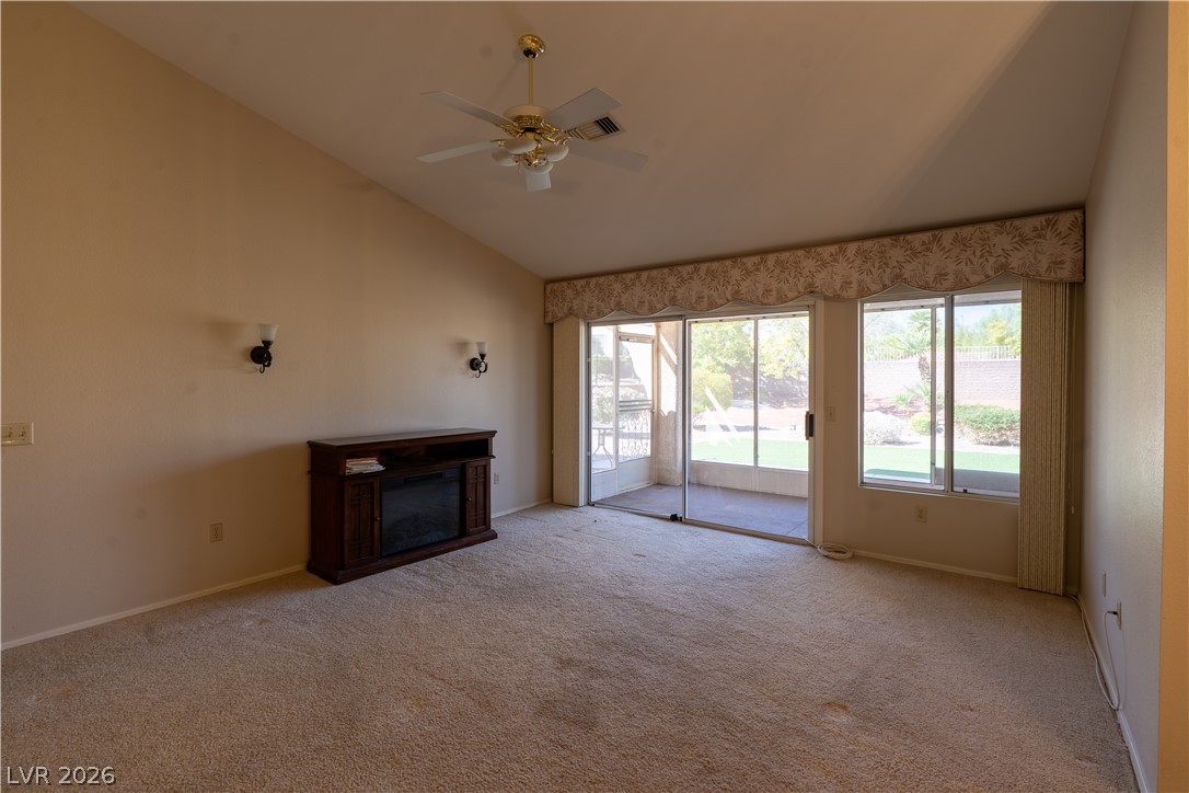 Photo 3 of 9624 Buckhorn Drive
