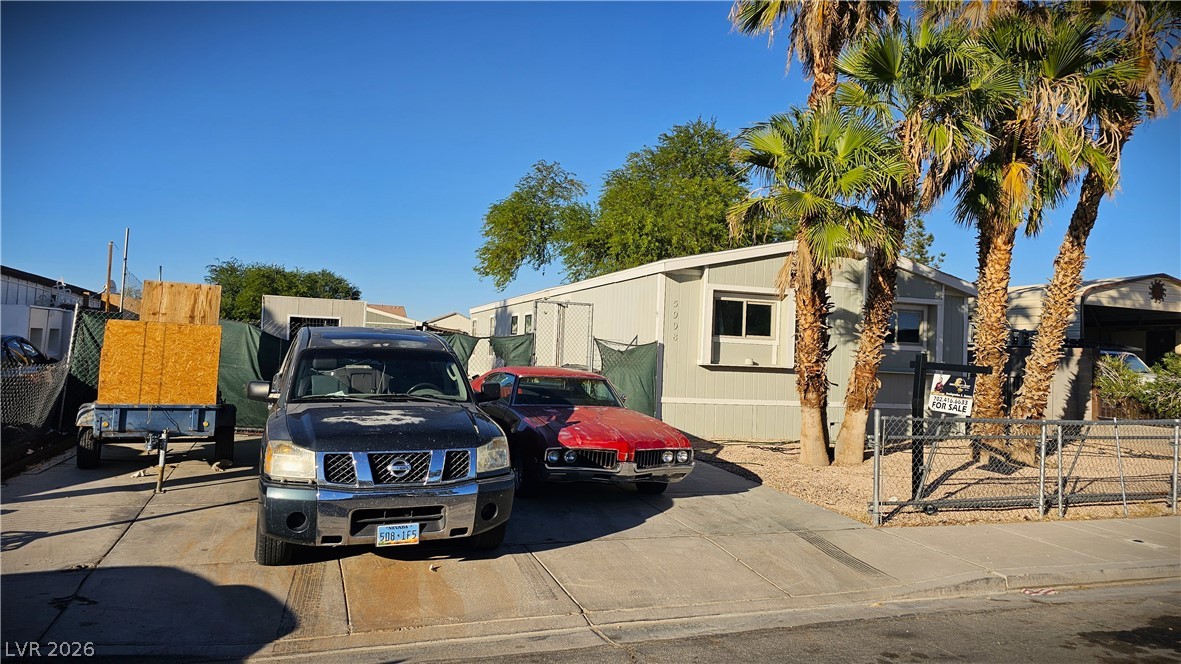 5998 Castlemont Avenue, Las Vegas
