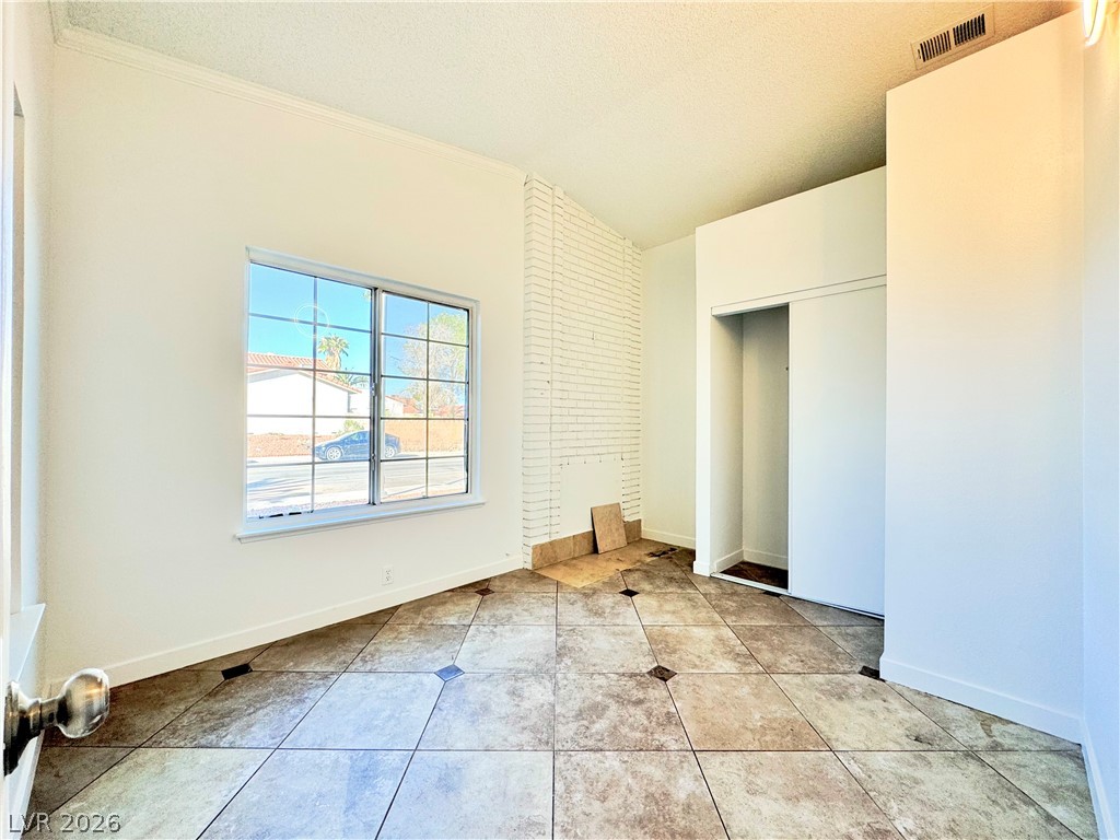 Photo 11 of 28, 4064 Spitze Drive