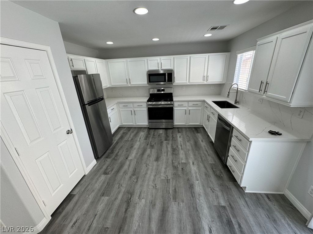 Photo 10 of 38, 950 Grand Cerritos Avenue