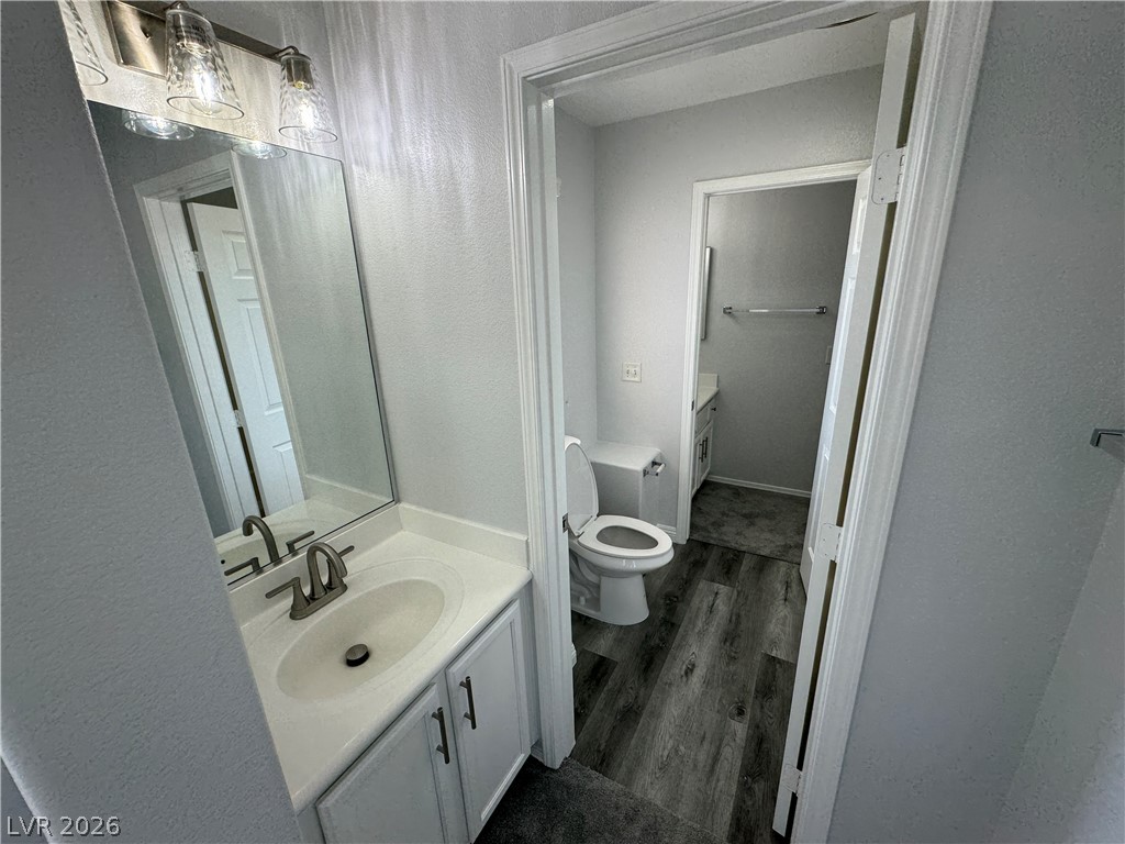 Photo 33 of 38, 950 Grand Cerritos Avenue