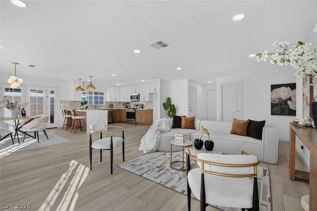 3939 Meadowglen Drive, Las Vegas