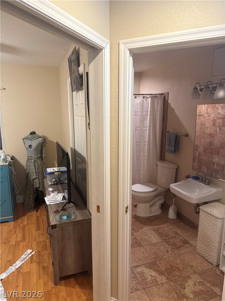 Photo 10 of 30, 4405 Inez Drive