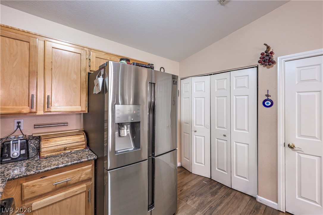 Photo 17 of 38, 9708 Devenish Avenue #101