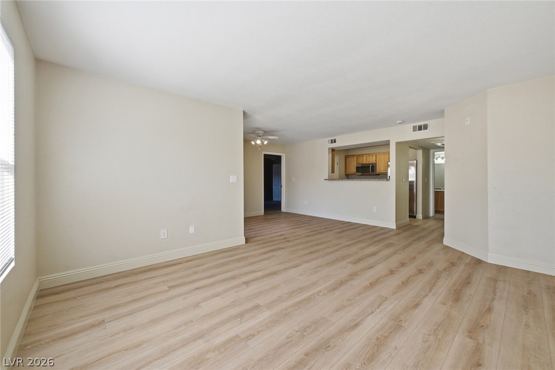 Photo 6 of 32, 5055 W Hacienda Avenue #1003