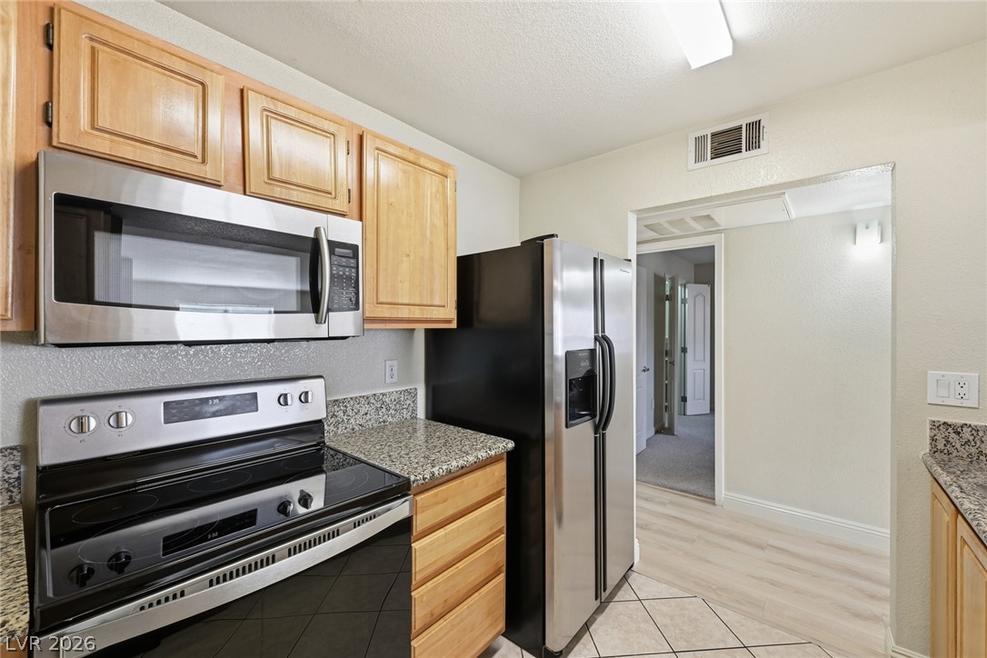Photo 13 of 32, 5055 W Hacienda Avenue #1003