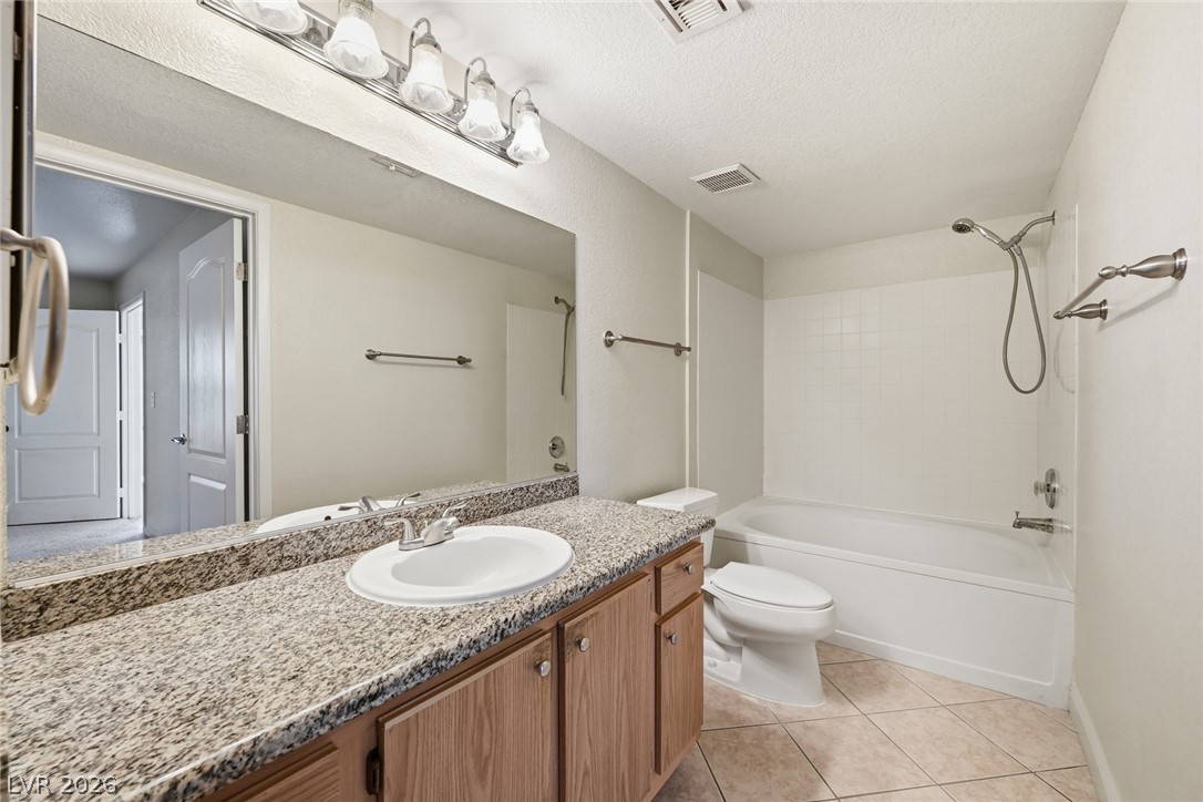Photo 17 of 32, 5055 W Hacienda Avenue #1003