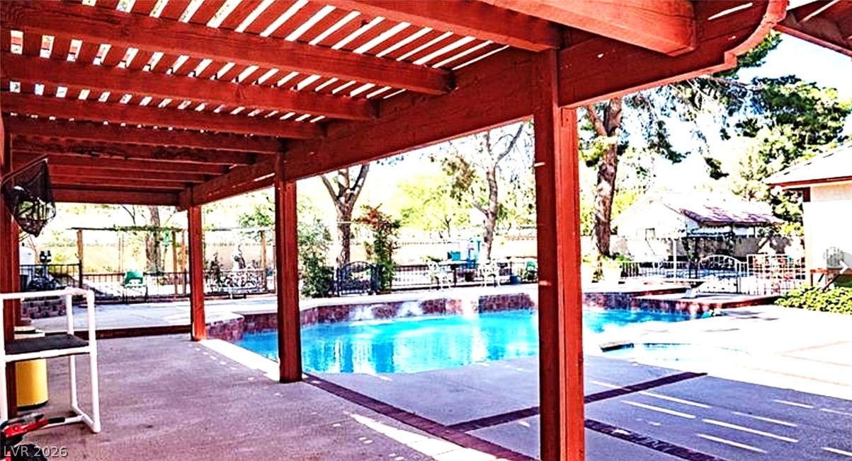Photo 39 of 44, 3265 Rosanna Street