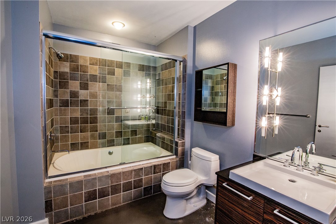 Photo 17 of 19, 200 Hoover Avenue #1401
