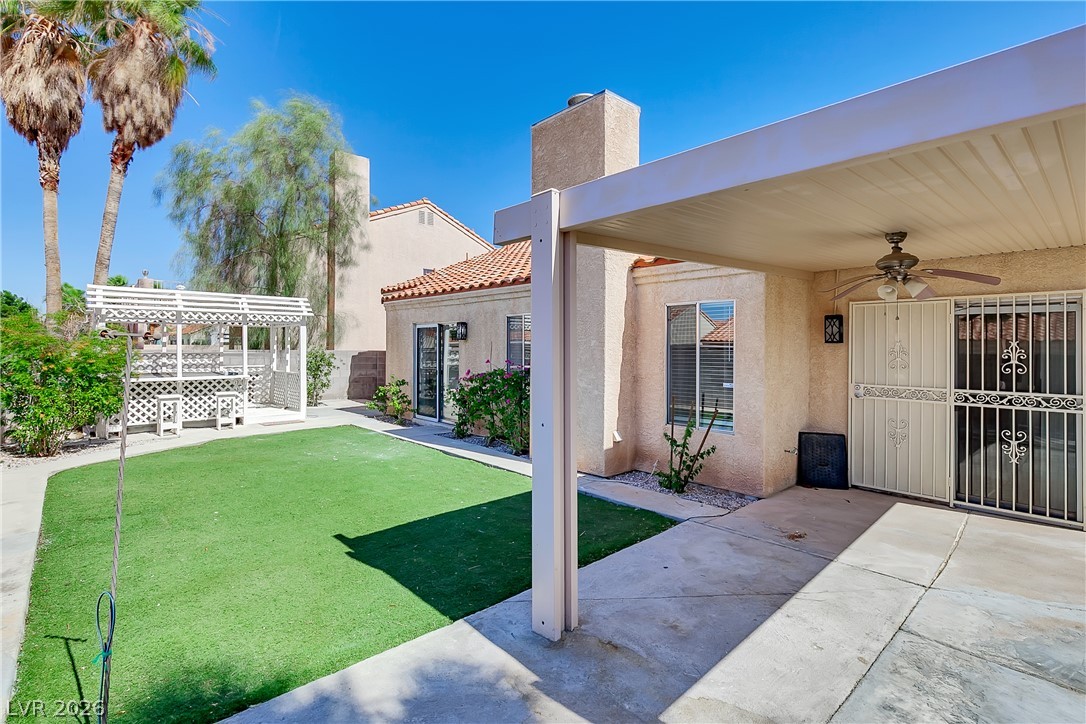 Photo 13 of 30, 2738 Briarcliff Avenue