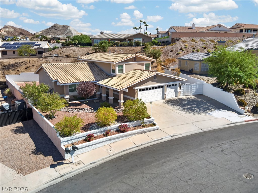 Photo 4 of 1049 Geranium Drive