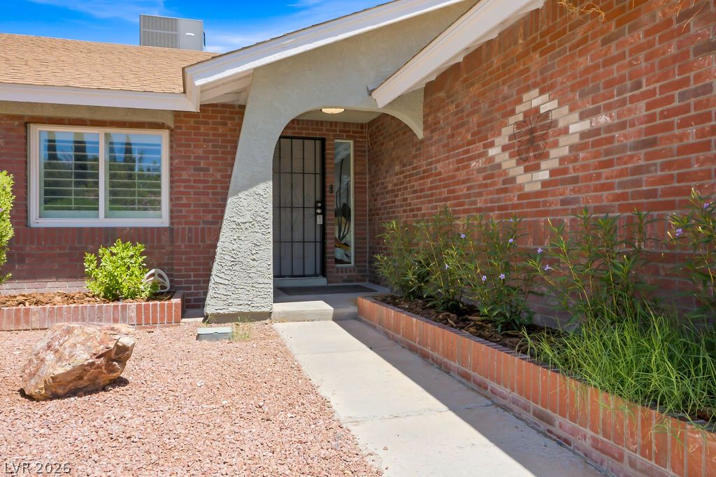 Photo 6 of 57, 3700 Briarglen Lane