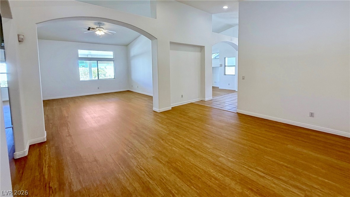 Photo 2 of 688 Vineland Avenue