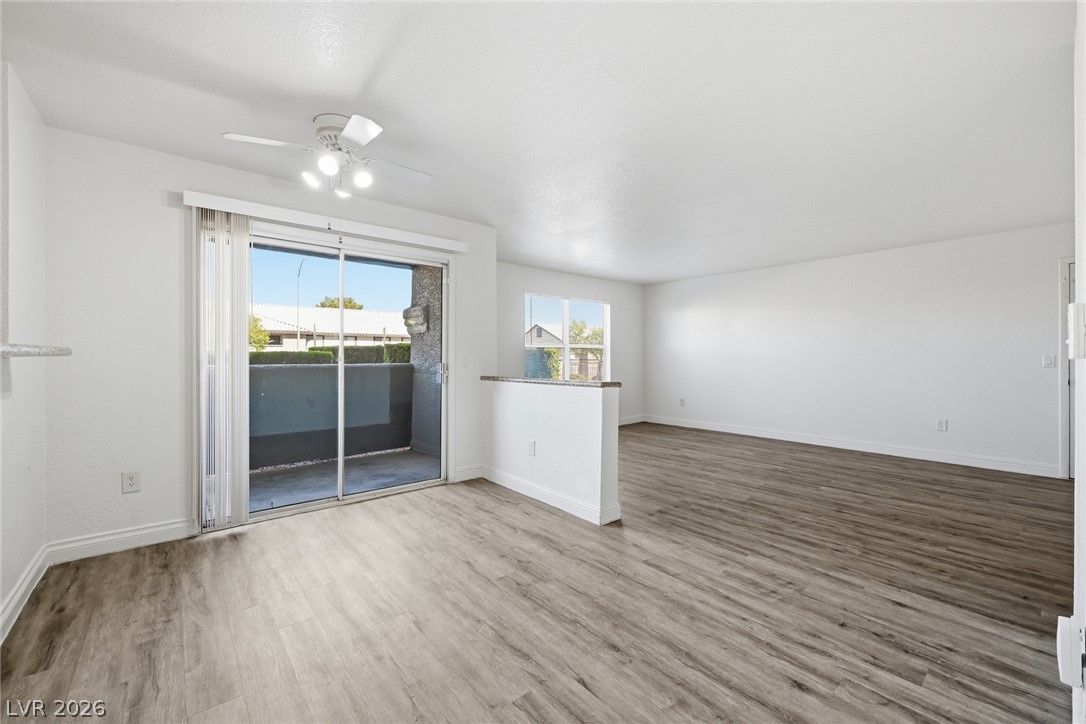 Photo 13 of 32, 5055 W Hacienda Avenue #1220