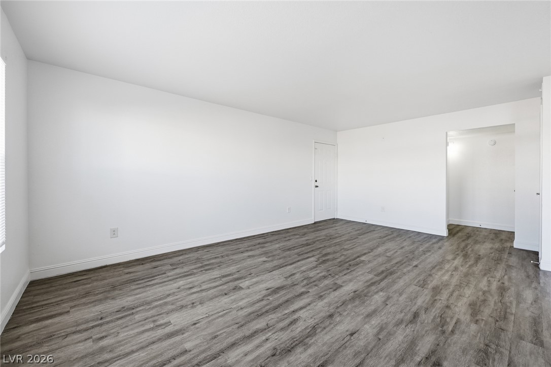 Photo 7 of 32, 5055 W Hacienda Avenue #1220