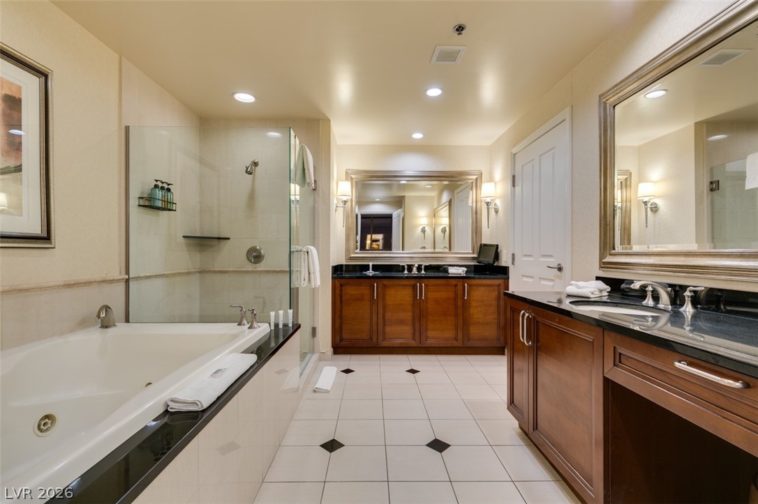 Photo 36 of 45, 135 E HARMON Avenue #2402