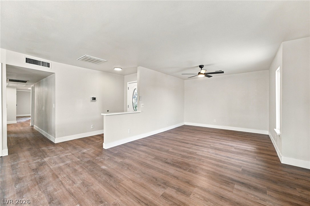 Photo 4 of 5444 Northridge Lane