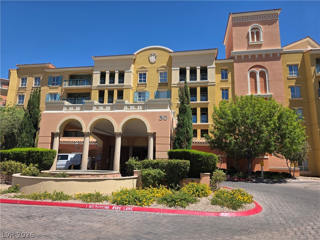 30 Strada Di Villaggio #631, Henderson