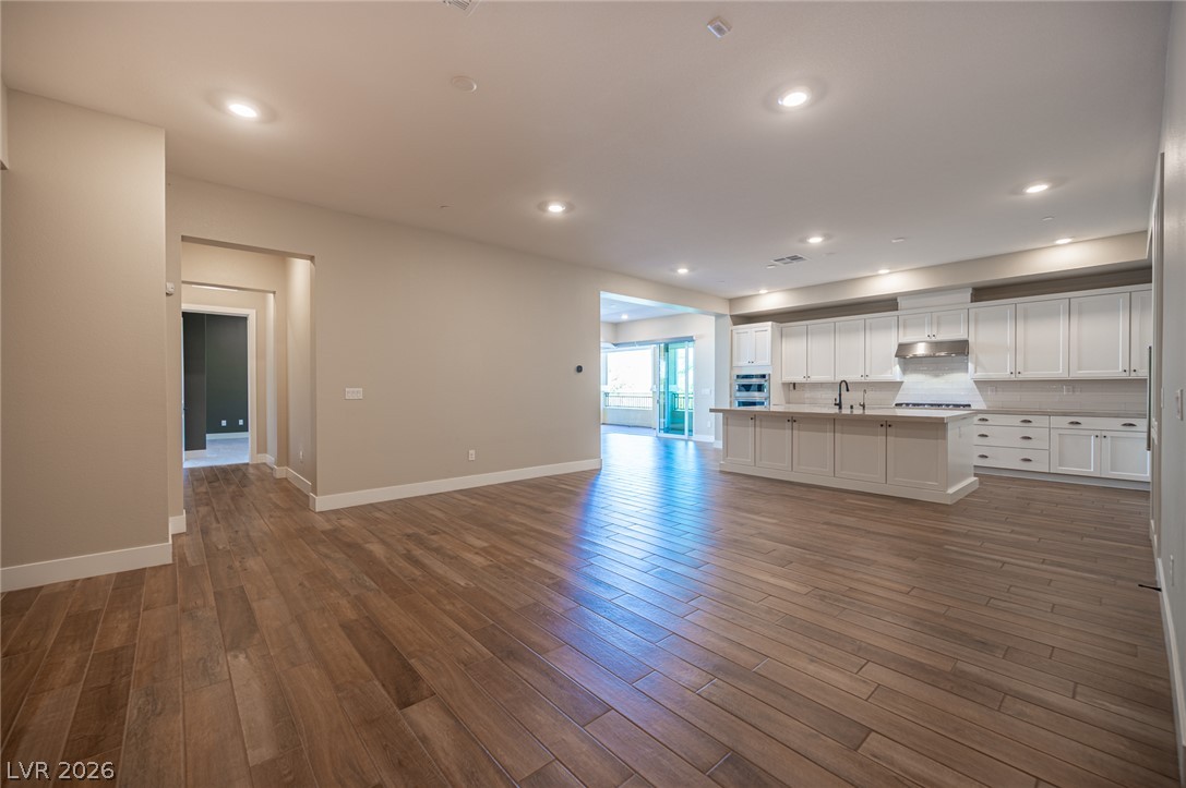 Photo 22 of 87, 9200 S Las Manaitas Avenue #202