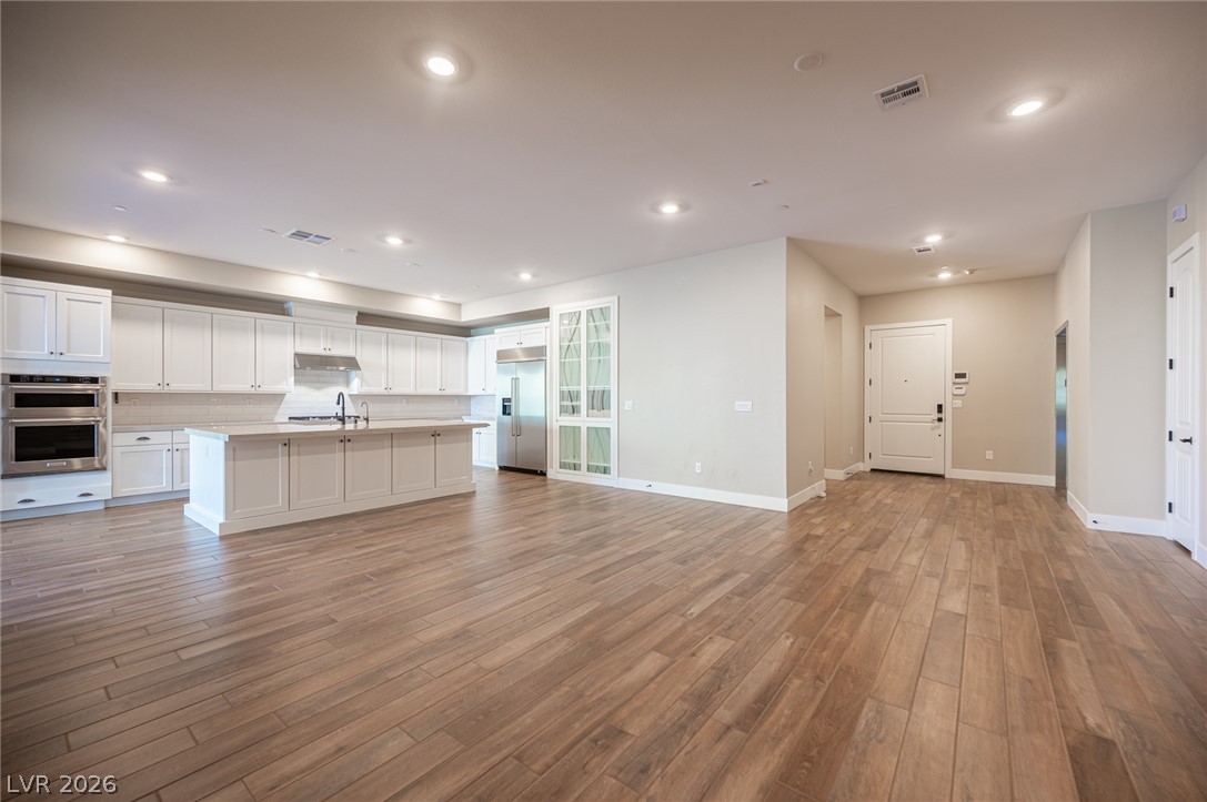 Photo 23 of 87, 9200 S Las Manaitas Avenue #202
