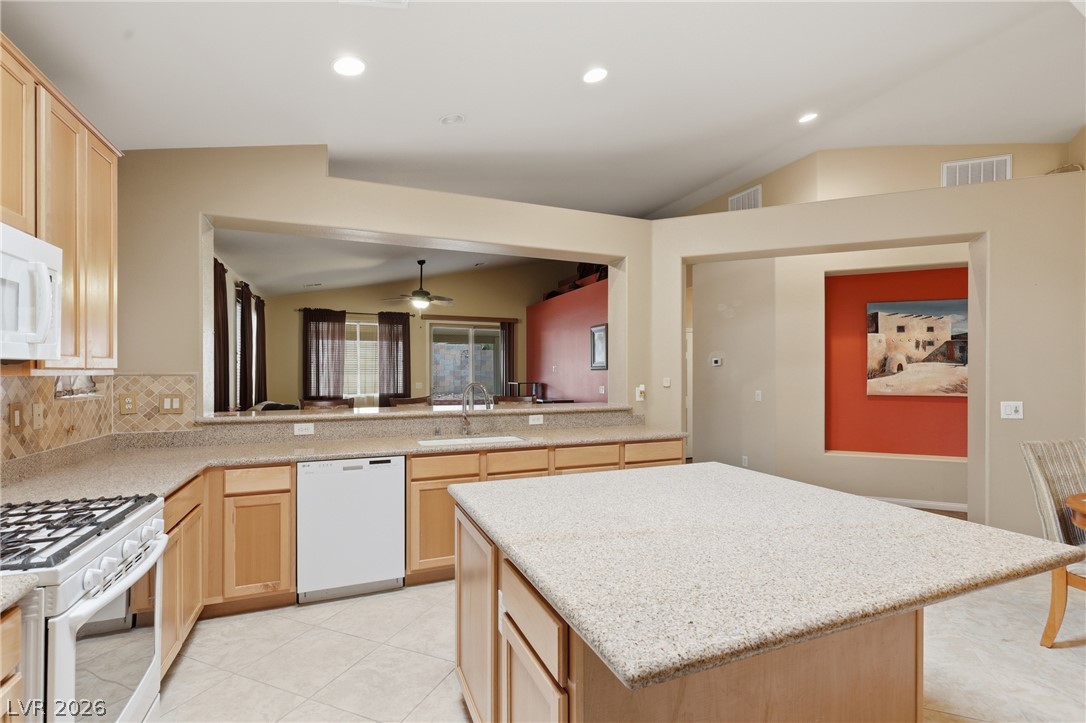 Photo 11 of 46, 1035 Via Nandina Place