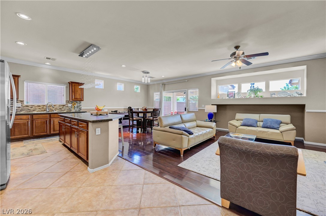 Photo 7 of 50, 1709 Lazy Hill Ranch Way
