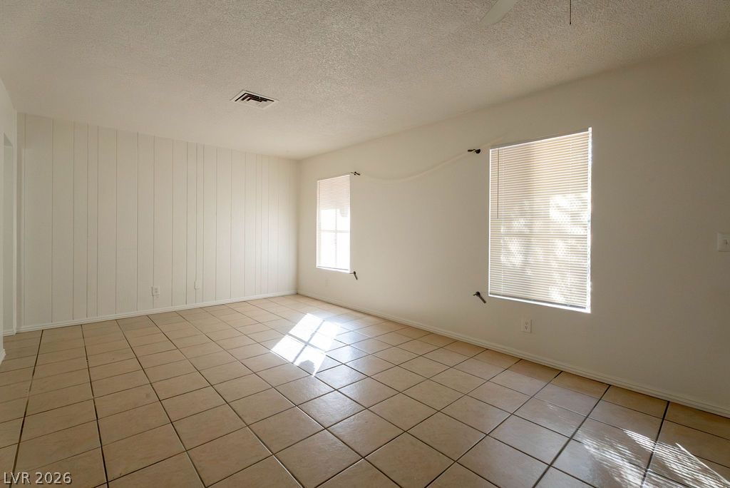 Photo 11 of 37, 3945 Visby Lane