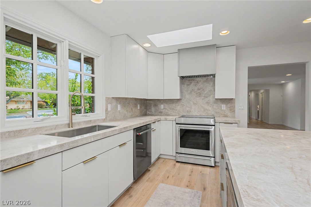 Photo 15 of 64, 3109 Skipworth Drive