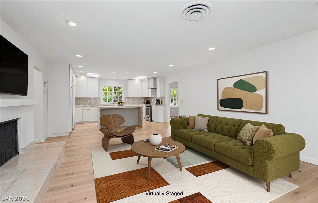 Photo 4 of 3109 Skipworth Drive