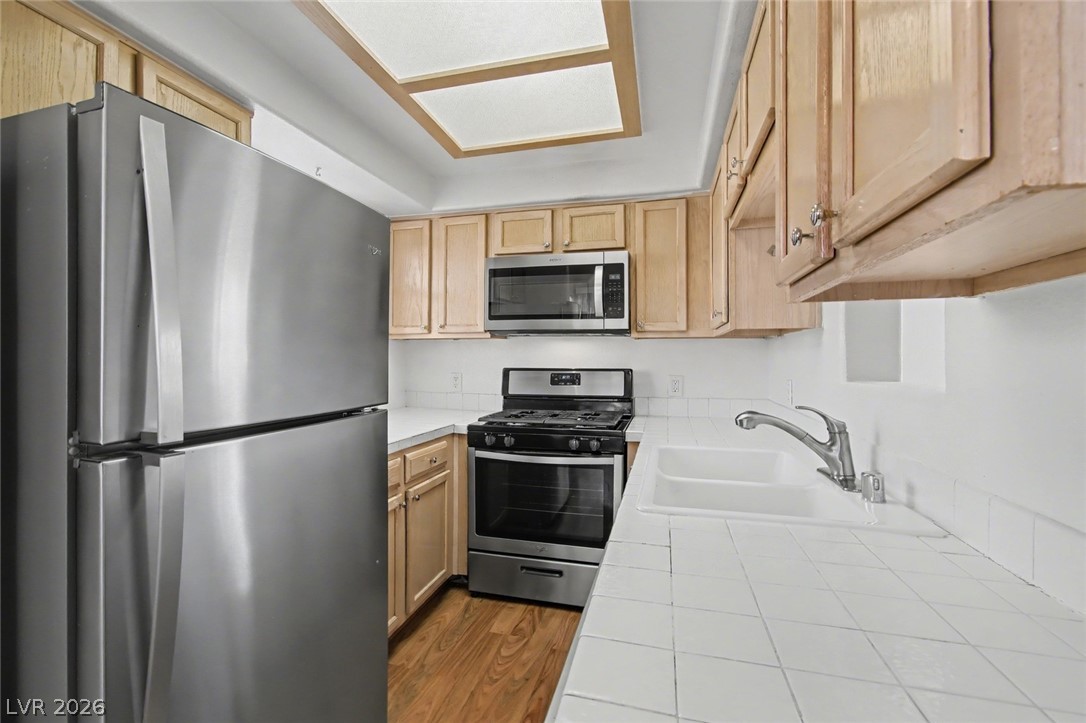 Photo 16 of 25, 517 Indian Princess Drive #201