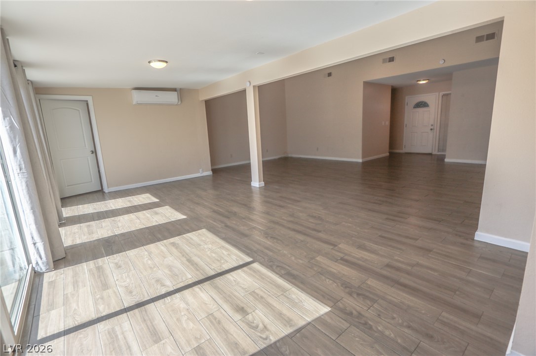 Photo 10 of 31, 3839 Almondwood Drive