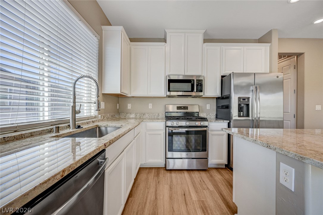 Photo 9 of 33, 8487 Insignia Avenue #106