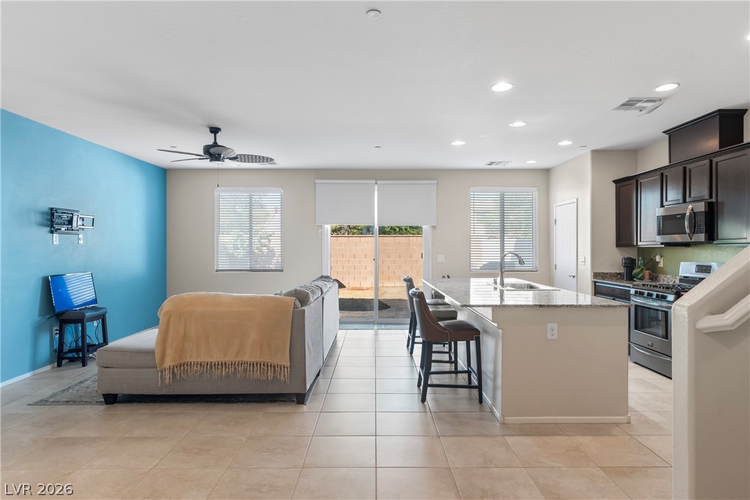 Photo 3 of 3353 Nicki Cometa Street