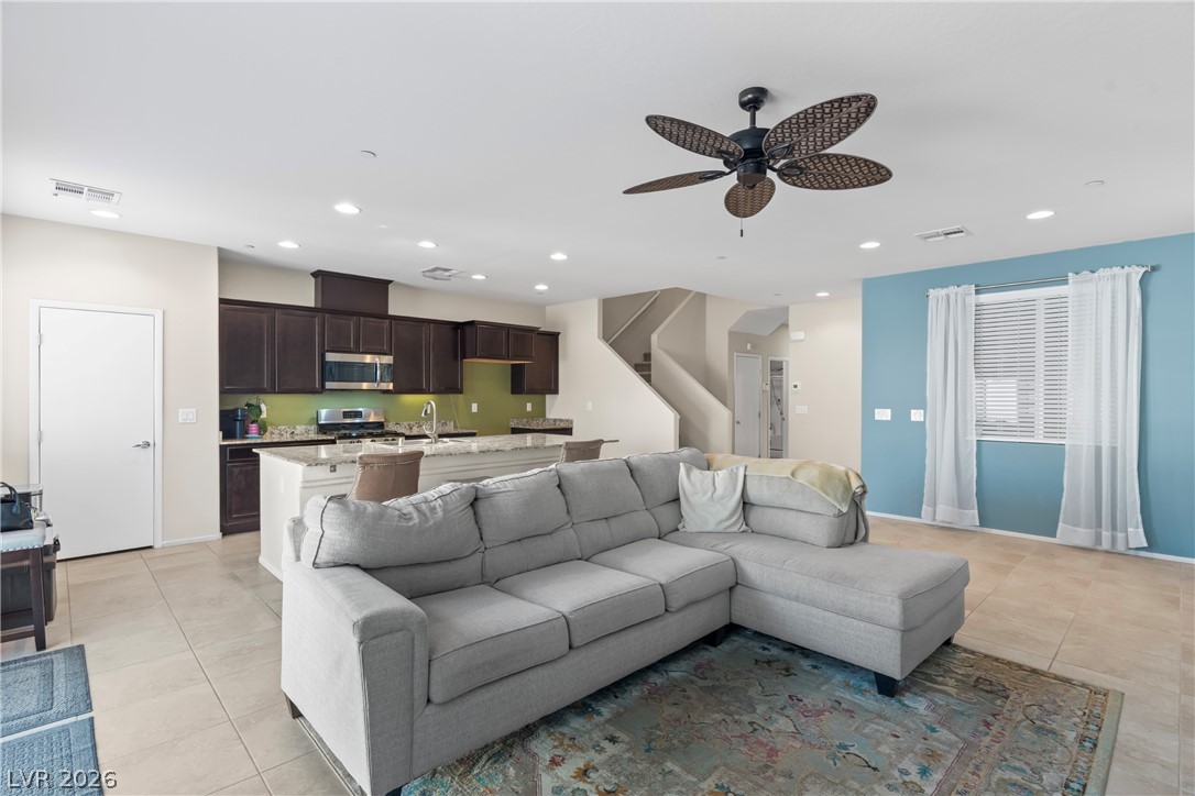Photo 6 of 43, 3353 Nicki Cometa Street