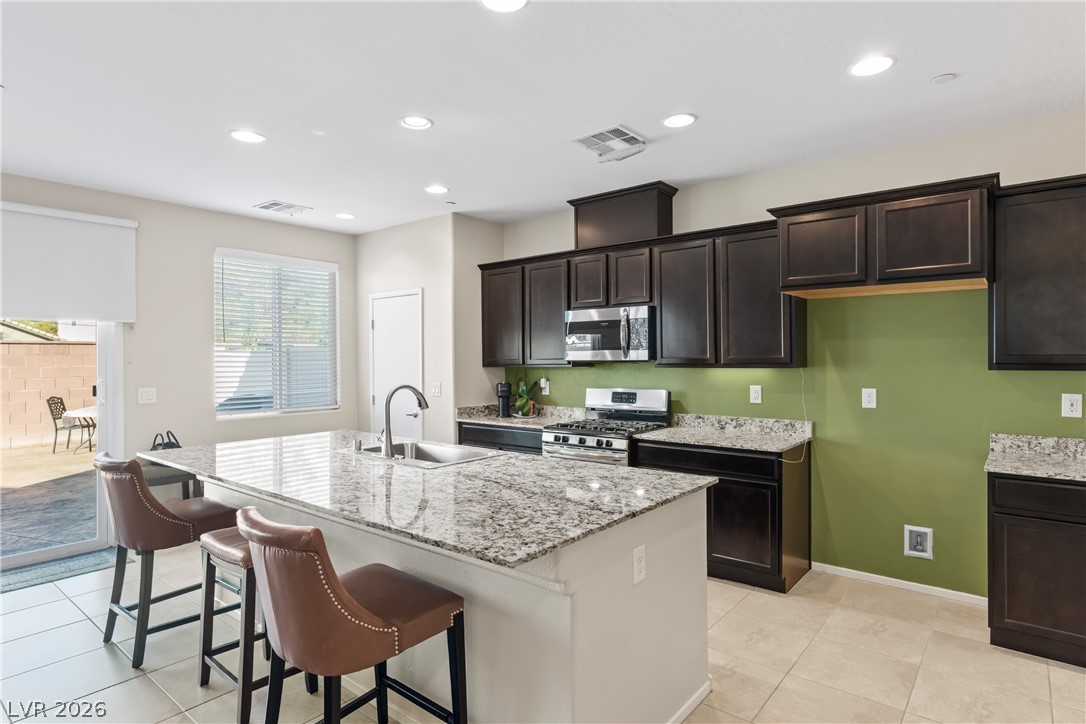 Photo 7 of 43, 3353 Nicki Cometa Street