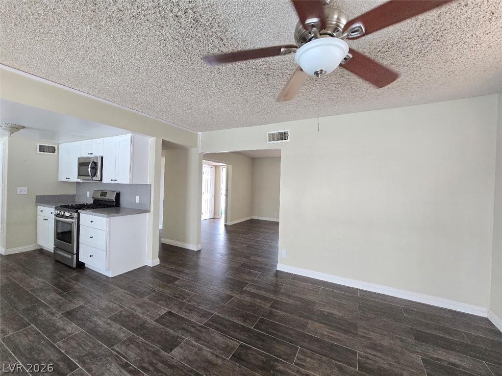 Photo 9 of 22, 4505 Cinderella Lane