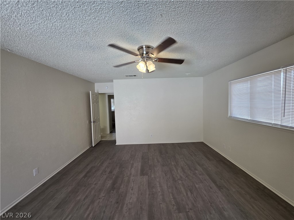 Photo 8 of 19, 212 Bradshaw Way