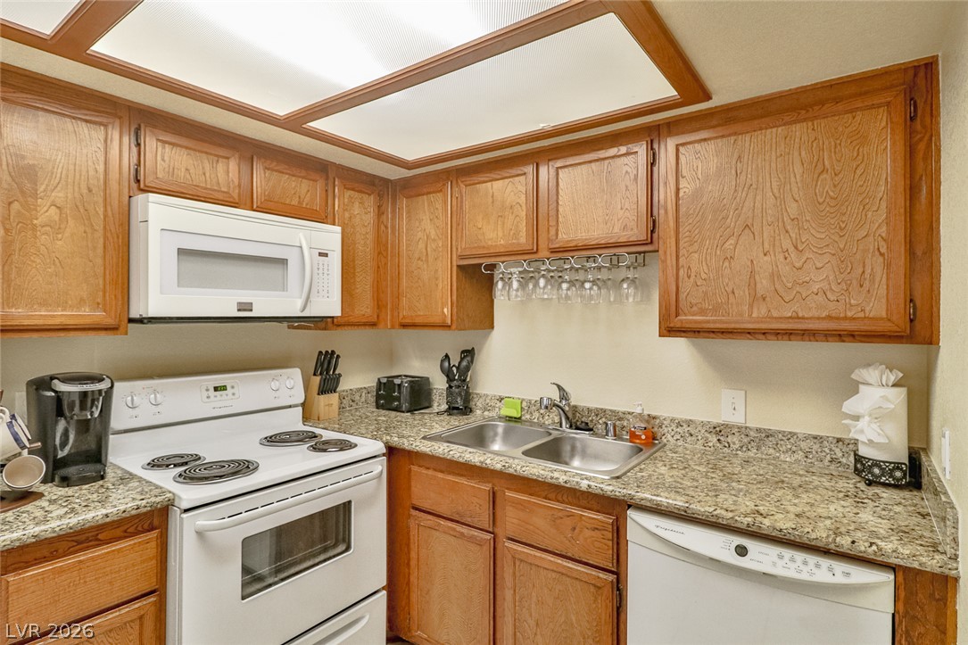 Photo 22 of 40, 7952 Calico Vista Boulevard #101