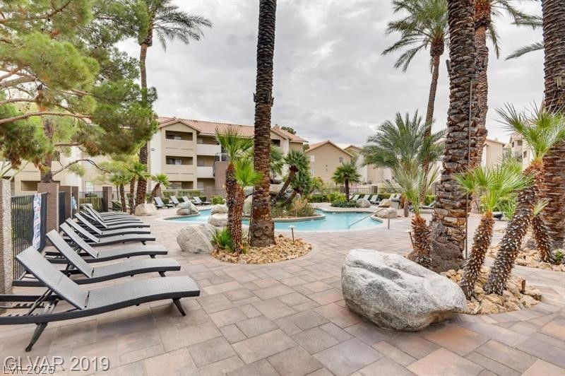 Photo 33 of 35, 4200 S Valley View Boulevard #3051