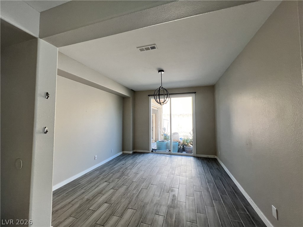 Photo 3 of 6616 Black Oaks Street