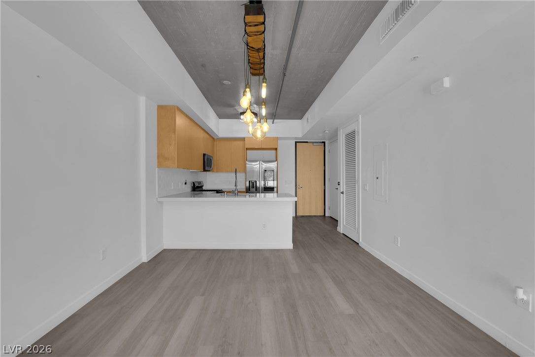 Photo 12 of 48, 353 E Bonneville Avenue #257