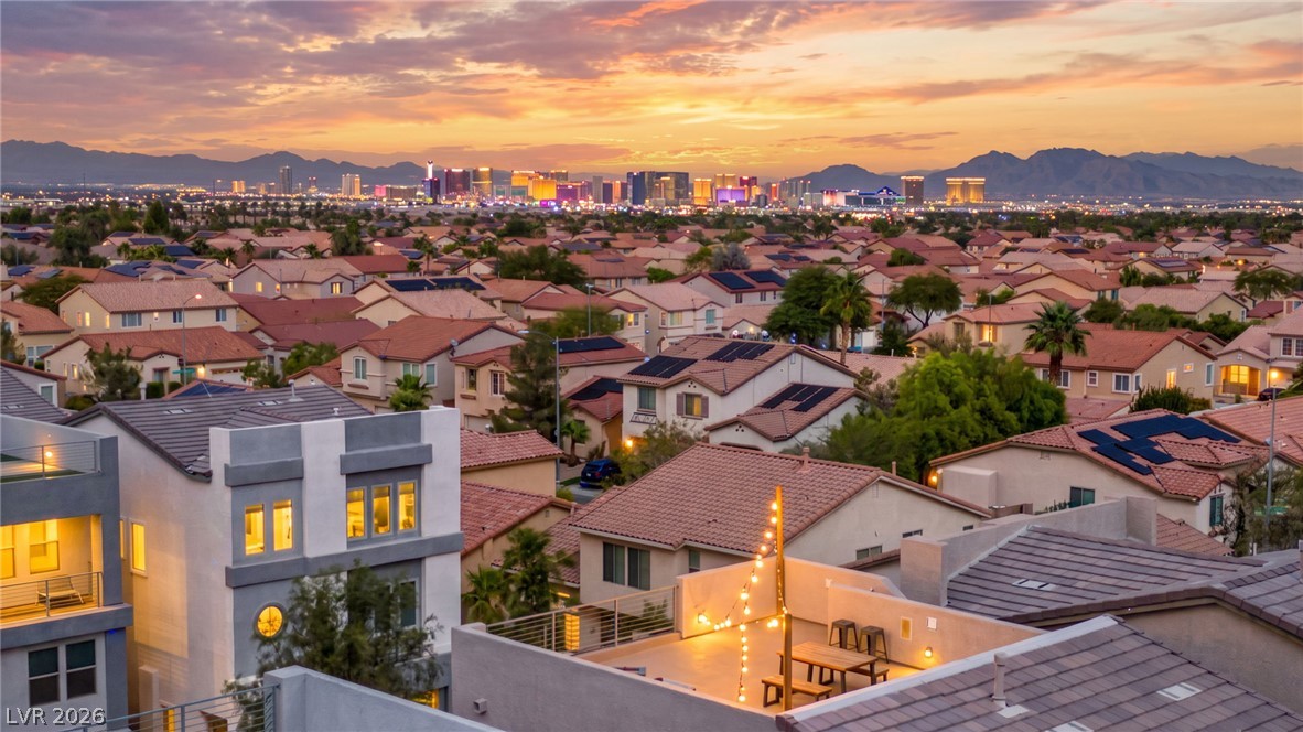 7761 Misty Oaks Avenue, Las Vegas