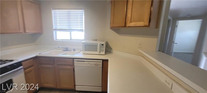 Photo 24 of 42, 4555 SAHARA Avenue #252